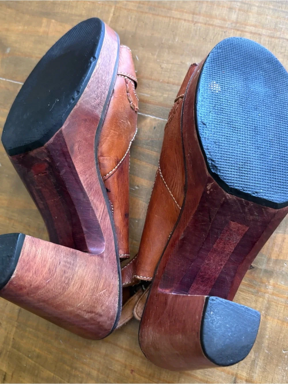 Vintage 1970s Thom McAn Redwood Platform Sandals-Brown Leather-Women's Size 9B